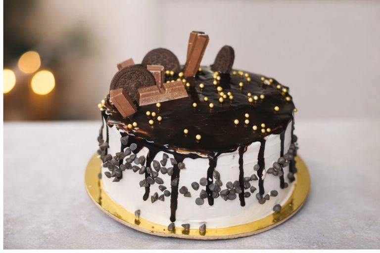 Lavender and Gold Wedding Cake